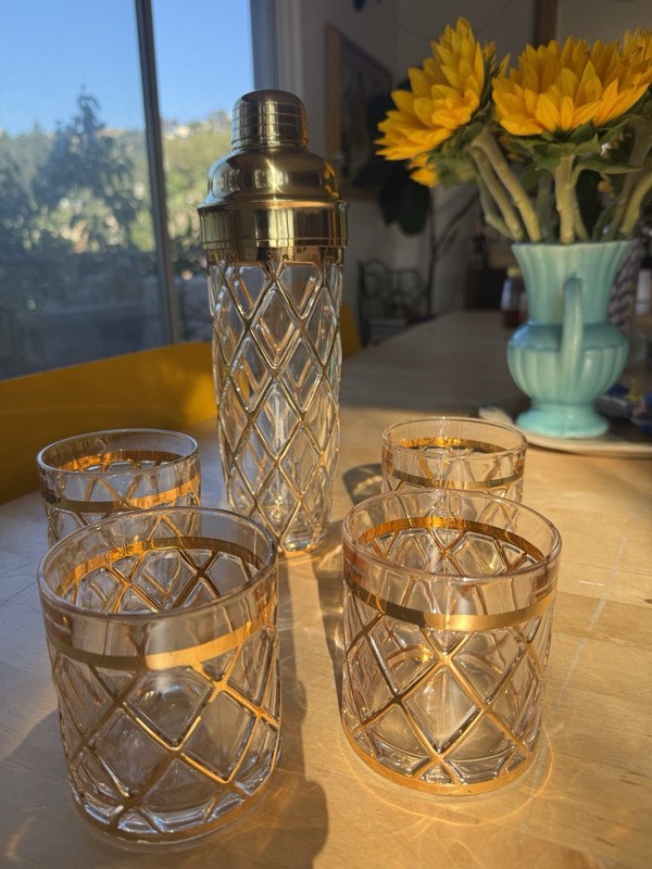 Joseph ALTUZARRA 18K GOLD LATTICE COCKTAIL SHAKER with 4 ROCK GLASSES Vintage