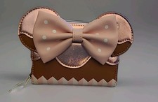 Cartera Loungefly Disney Minnie Mouse Fresa Chocolate Cupcake Cremallera Alrededor Nueva con Etiquetas