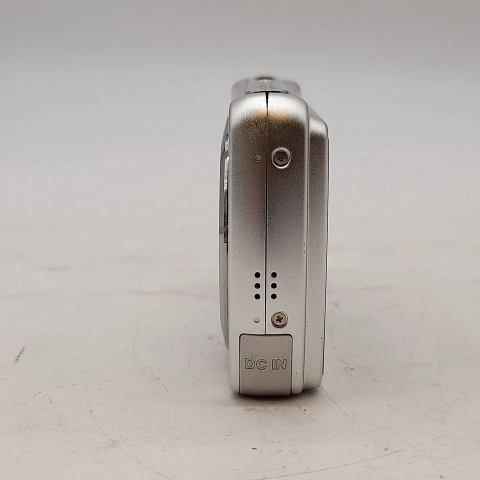 Pentax Optio M30 7.1MP Digital Camera With Case and Charger (#H1/25) - Image 3 of 4