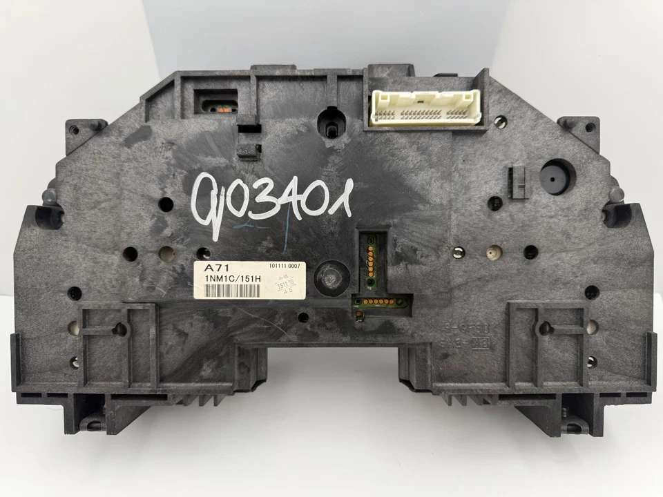 * Cuadro de instrumentos velocímetro 2011 2012 2013 Infiniti G37 111.675 millas Foto 2 de 3