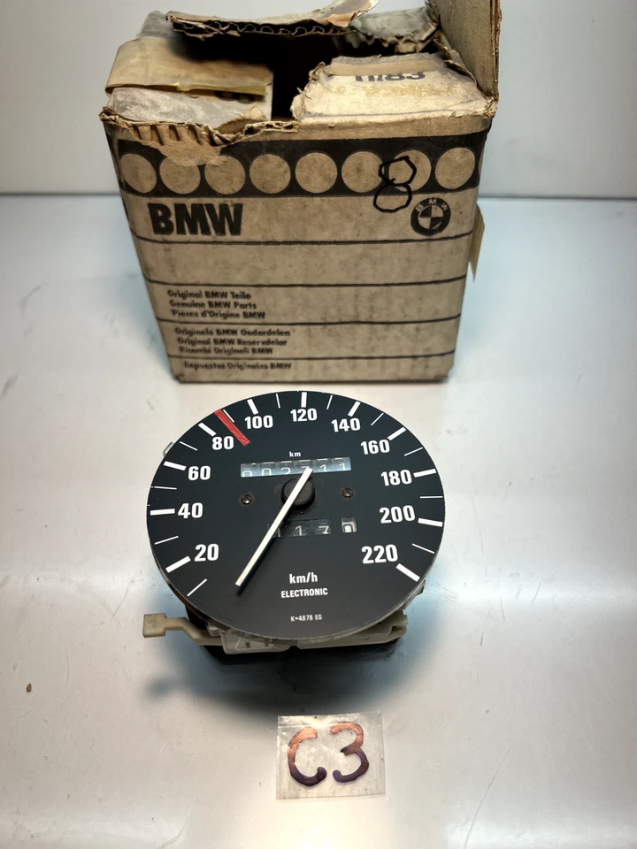 NOS? Velocímetro BMW E24/628CSI-M635CSI E23/735i 745i 62121376599 C3- Foto 2 de 4