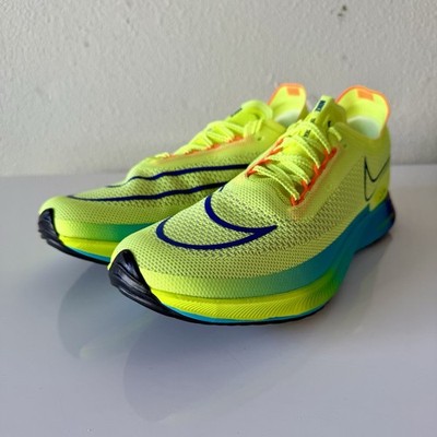 Nike ZoomX Streakfly  Fast Pack  Running Shoes (Volt) US 11 Men s DJ6566-700