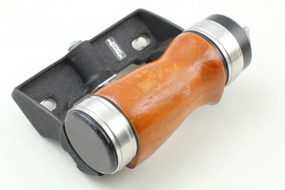 [Near MINT] Asahi Pentax Wood Hand Grip For Pentax 6x7 67 II From JAPAN - Image 4 of 4