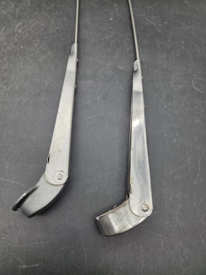 Brazos limpiaparabrisas Jeep Trico vintage años 60 cromo acero inoxidable Wagoneer Gladiator J-truck Foto 2 de 4