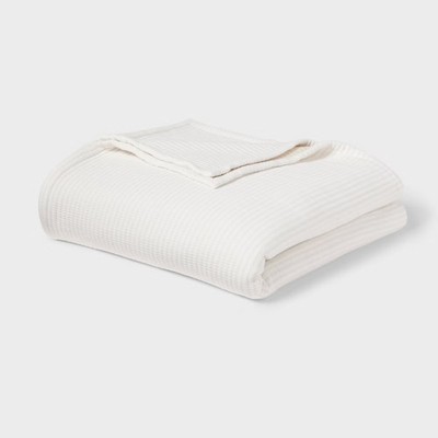 King Matelassé Bed Blanket Ivory - Threshold