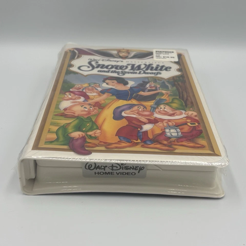 Snow White and the Seven Dwarfs (VHS, 1994) - Disney Masterpiece - Brand New - Image 4 of 4