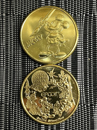 WALT DISNEY WORLD 2025 & 2024 GOLD/BRONZE COINS MEDALLIONS MICKEY MINNIE - Picture 38 of 120