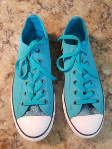 sparkly teal converse
