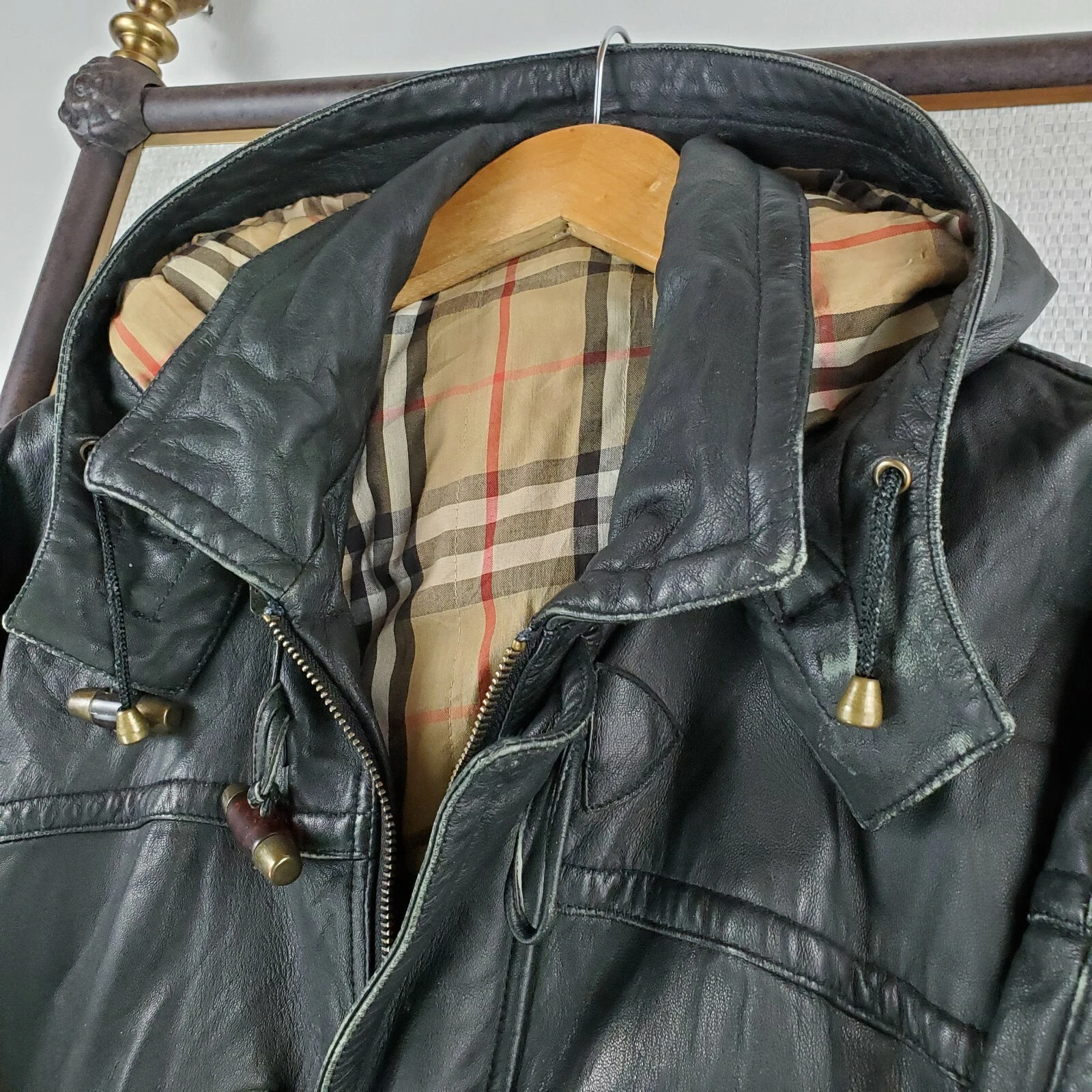 Raro cappotto vintage Burberrys England taglia grande da uomo in pelle con cappuccio e levetta