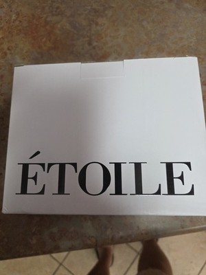Etoile Mini Vanity Case New In Box!! Ginger Brown Colorway.    Awesome 