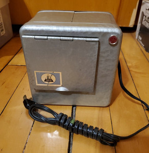 Vintage Tower Dark Room Light Box Model 110 Tested WORKS!