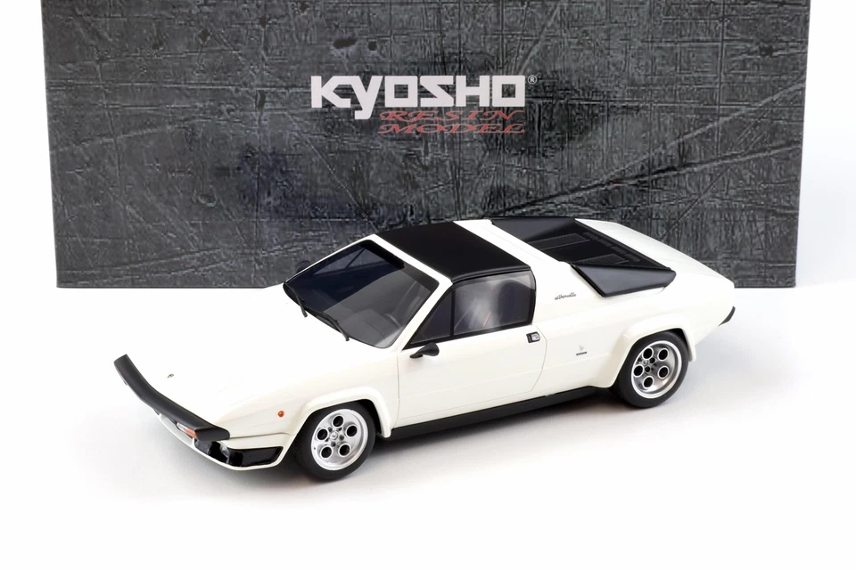 1:18 Kyosho Resin Lamborghini Silhouette white KSR18513W