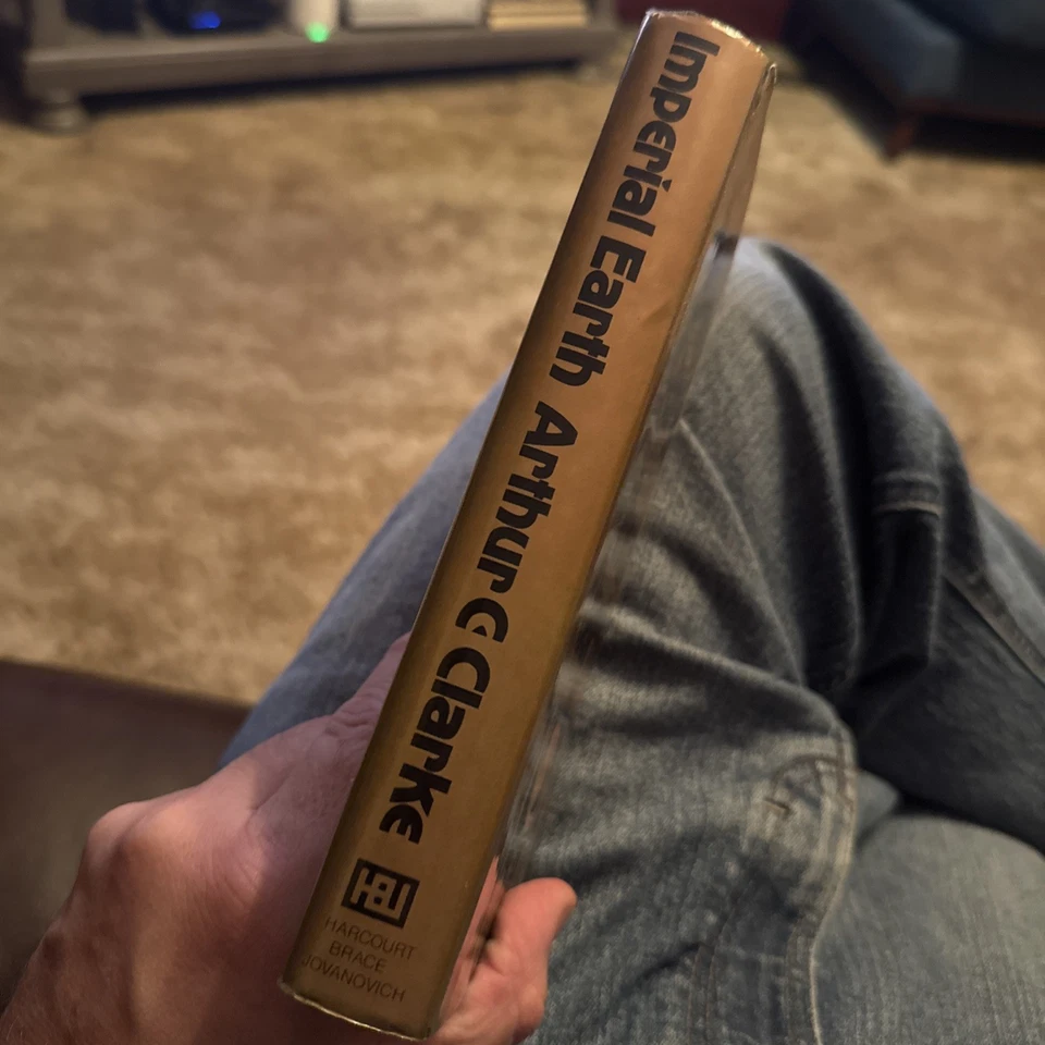 1st US EDITION 1976 IMPERIAL EARTH by ARTHUR C. CLARKE HARDCOVER/DUST JACKET - Image 2 of 4