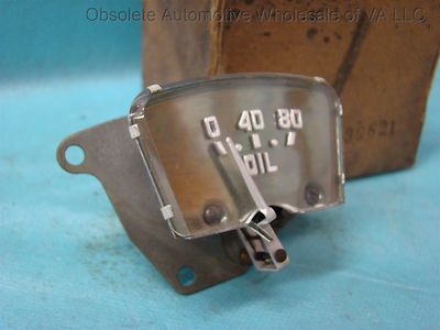 1950 Chrysler Crown Imperial Series C50 Oil Pressure Gauge 1339821 RARE NOS USA