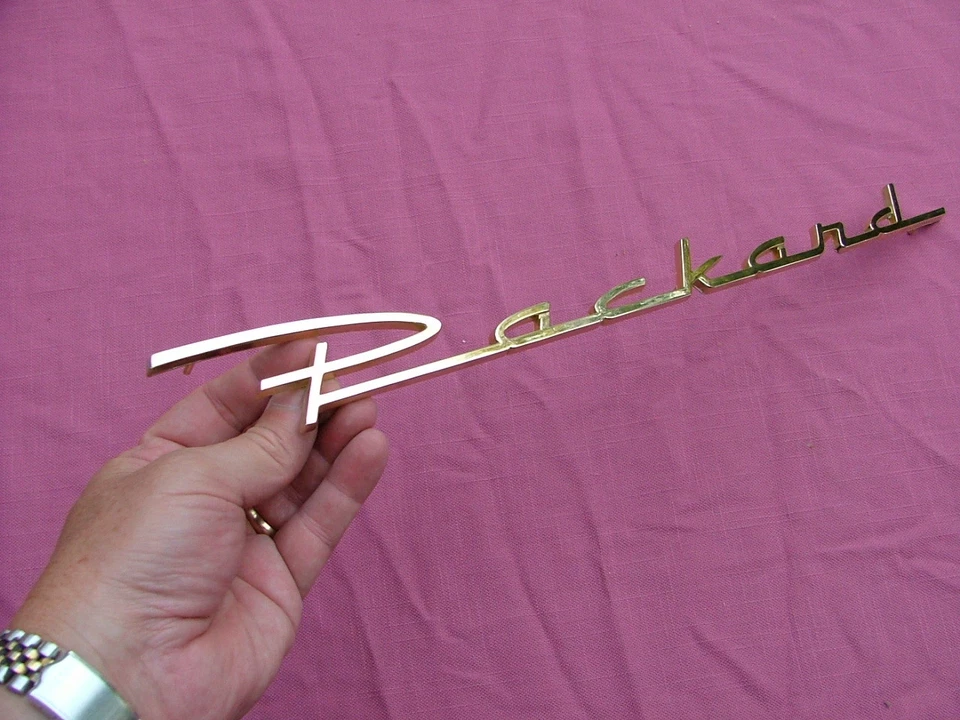 1955 Packard Patrician gold script emblem (17”) quarter panel fender NOS! 466690 — 第 2/4 张图片