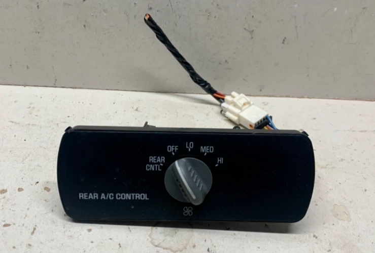 1996 - 1999 年 OBS 雪佛兰 GMC C/K 1500 2500 郊区头顶后空调气候控制 — 第 2/4 张图片