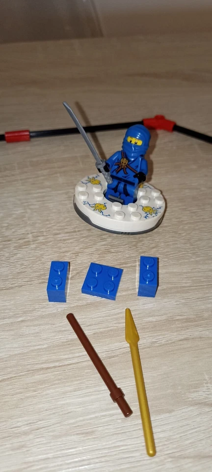 LEGO Ninjago 2257 Spinjitzu Starter Set, photo 2 sur 3