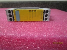 NEW OPENED BOX! Siemens Safety Relay Module 3TK2821-1CB30 24V AC/DC - Pulls