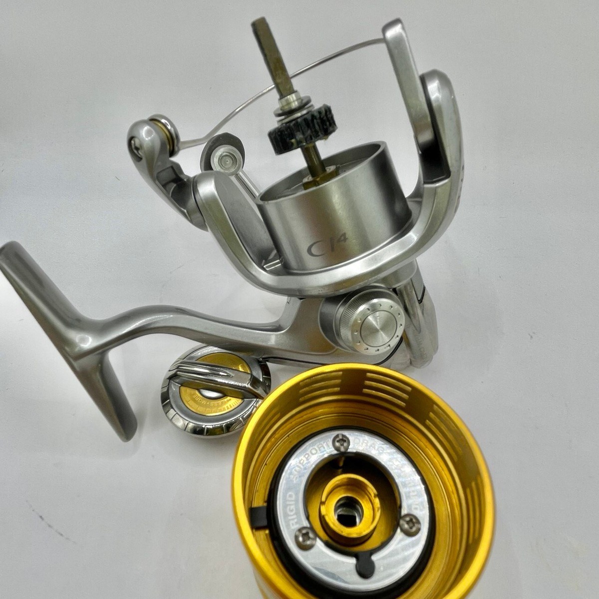 リール SHIMANO  TWN POWER Mg2500s Shimano Rare 09 Twin Power Mg 2500S Spinning Reel Made in