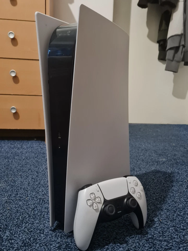 Sony PlayStation 5 Digital, photo 3 of 5
