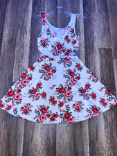 H&M Divided Women s Floral Fit & Flare Scoop ...