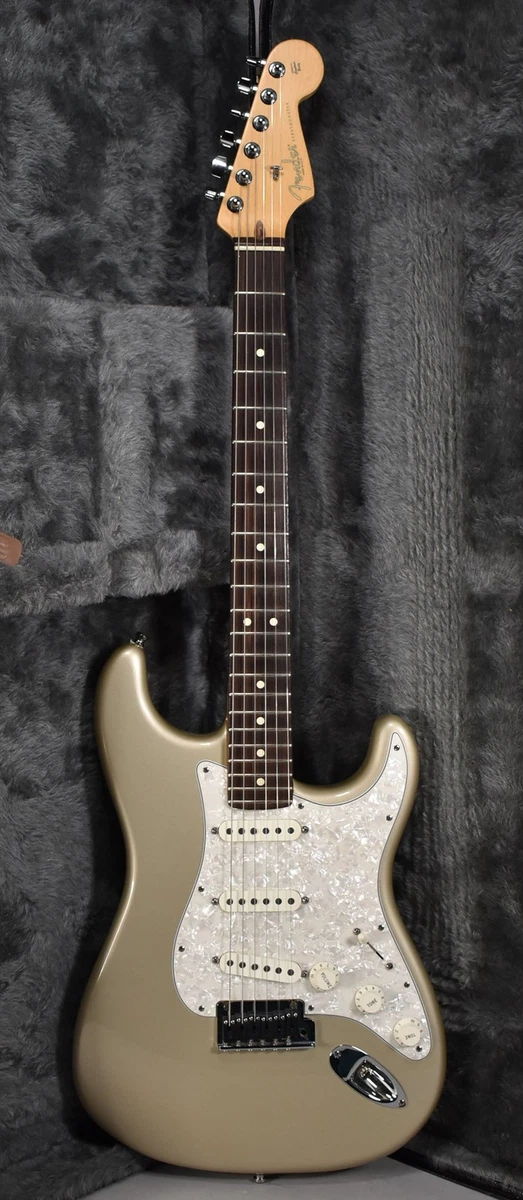 ギター Fender USA Standard Stratocaster Preços baixos em Guitarra elétrica Fender American Standard