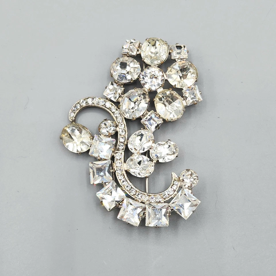 Broche retro sin firmar blanco NY grande transparente cuadrado ovalado estrás flor remolino Foto 2 de 4