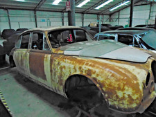 Rare Solid Jaguar MK2 Shell With Engine And Extra