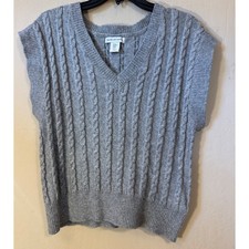Cupcakes and Cashmere Sweater Vest Women M Gray Cable Knit Sleeveless Preppy