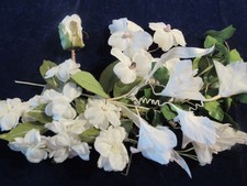 Vtg Millinery Flower Collection Lot White 1 1/2-2 1/2" w/Ivy H5731