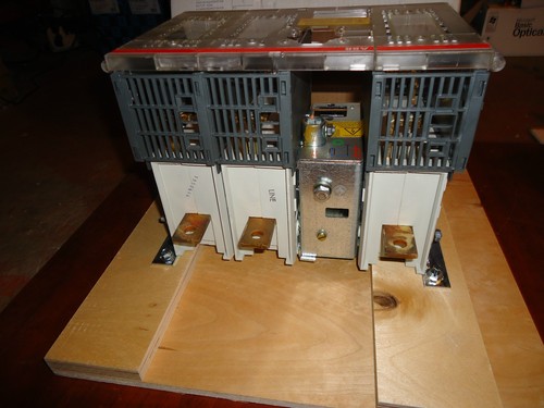 ABB DISCONNECT SWITCH 600VOLTS /200AMPS CAT # OES-200J12 NEW - Picture 5 of 10