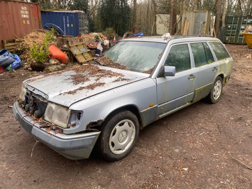 Mercedes 300te W124 4 matic spares or repairs restoration - Picture 2 of 7