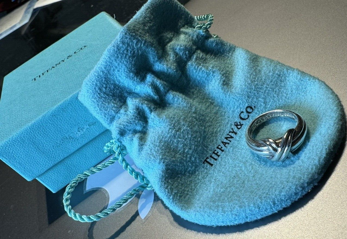 Tiffany & Co. 1990年モデル リング 1990 TIFFANY & CO-VINTAGE STERLING SILVER SIGNATURE X CROSS RING