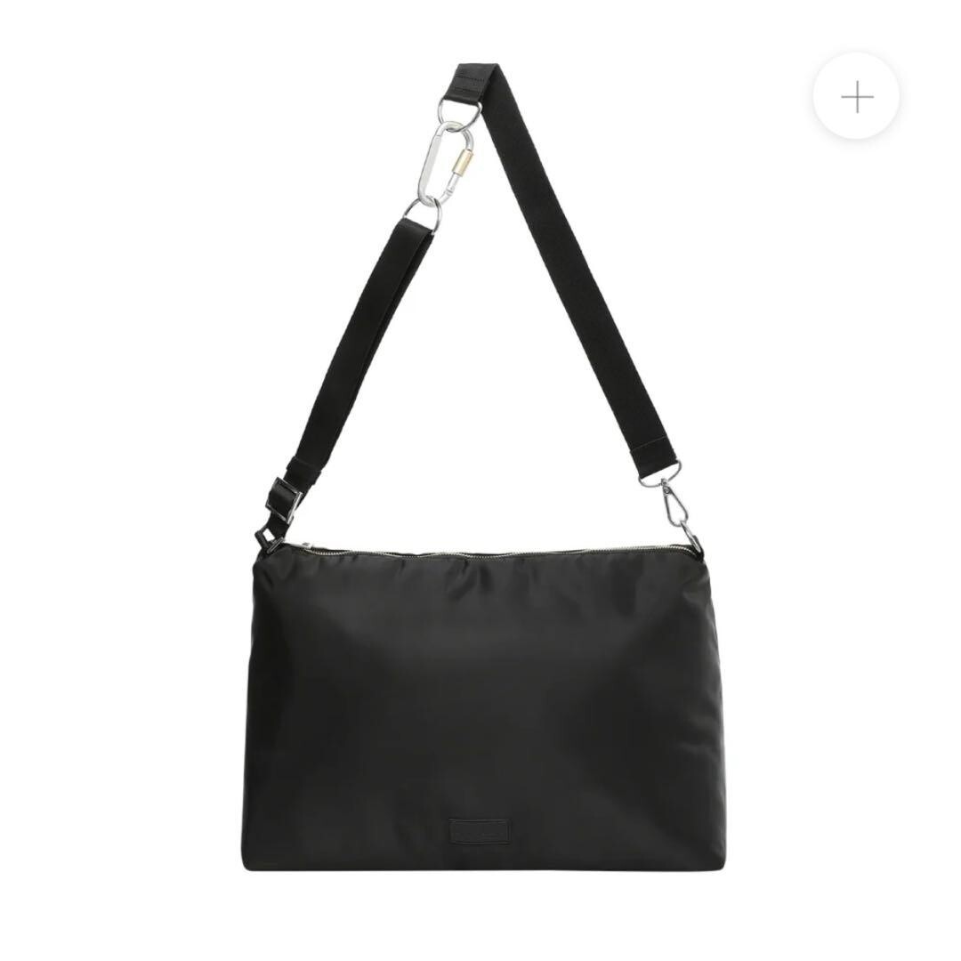 【新品未使用】BTS ジョングク GOLDEN ショルダーバック BTS Jungkook Golden shoulder bag acrylic key chain weverse shop