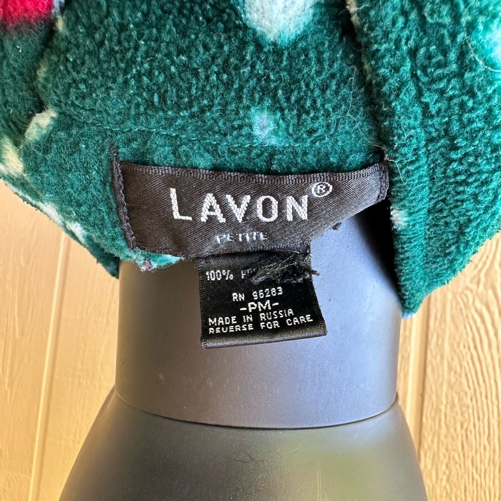 Lavon Holiday Winter Pattern Pullover Womens Peti… - image 5