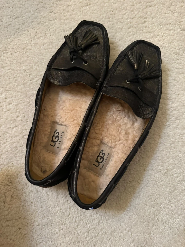 UGG Mocasines Cuero Metálico Borla Zapatillas US 5 Línea Sherpa Para Mujer’s Foto 3 de 4