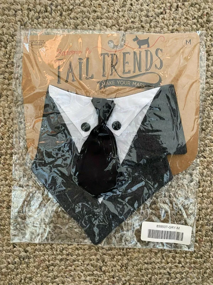 Tail trends top dog bandanas
