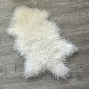 Genuine Natural Mongolian Sheepskin Fur Area Rug Pelt Throw Long Hair Curl Ivory