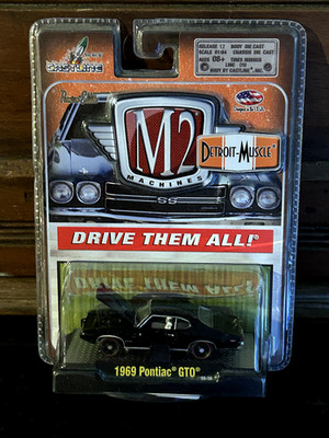 CASTLINE M2 Machines Detroit Muscle Black  1969 Pontiac GTO Die Cast  1:64