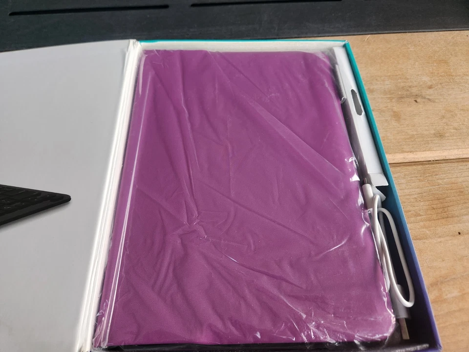 Logitech Type-S Keyboard Case for Samsung Galaxy Tab A 9.7 - Violet - Image 2 of 4