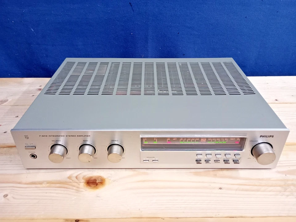 AMPLIFICATORE PHILIPS F-4213 VINTAGE INTEGRATED AMPLIFIER (1982) MADE IN BELGIUM - Immagine 3 di 4