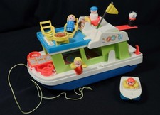 Vintage Fisher Price Little People Play Family Complete Happy Houseboat #985