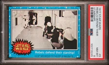 1977 Topps Star Wars #9 Rebels Defend Their Starship! PSA 8