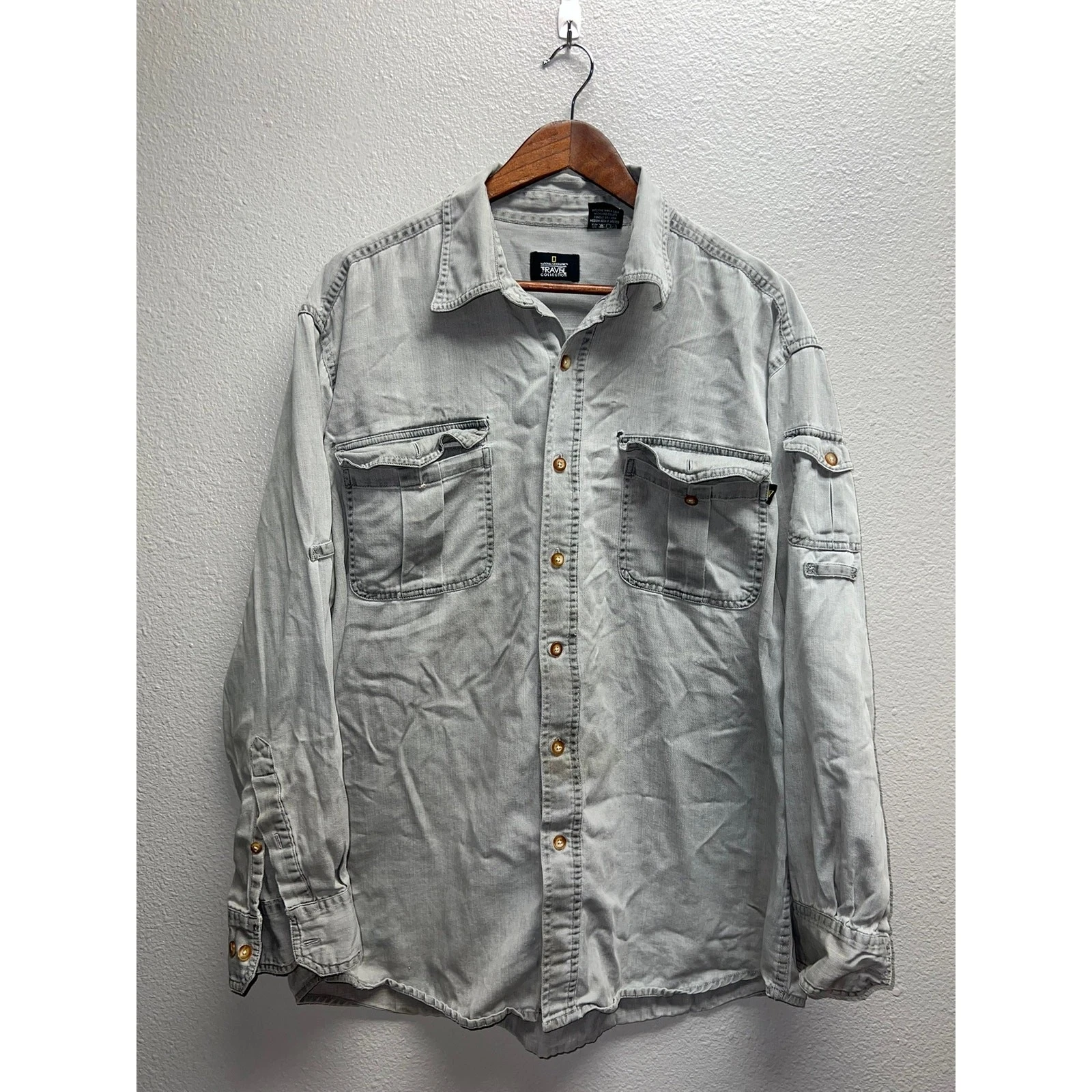 National Geographic Travel Collection Shirt Long Sleeve Outdoor Distressed XL
Opens in a new window 