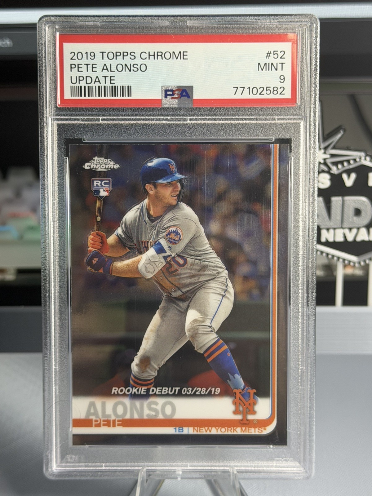 2019 Topps Chrome - Pete Alonso #204 (RC) PSA 9 view 1