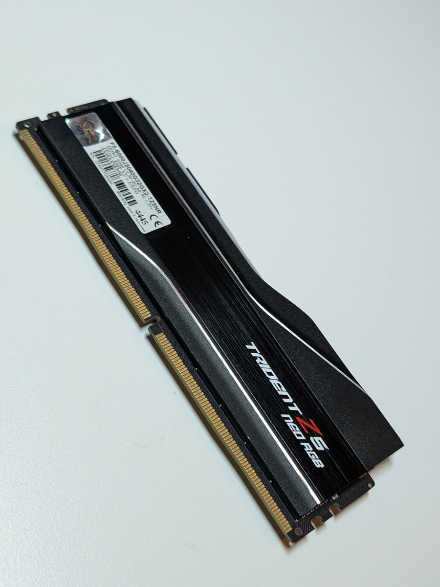 G.SKILL Trident Z5 Neo RGB 32GB 1x32GB DDR5 6000 CL30 AMD EXPO