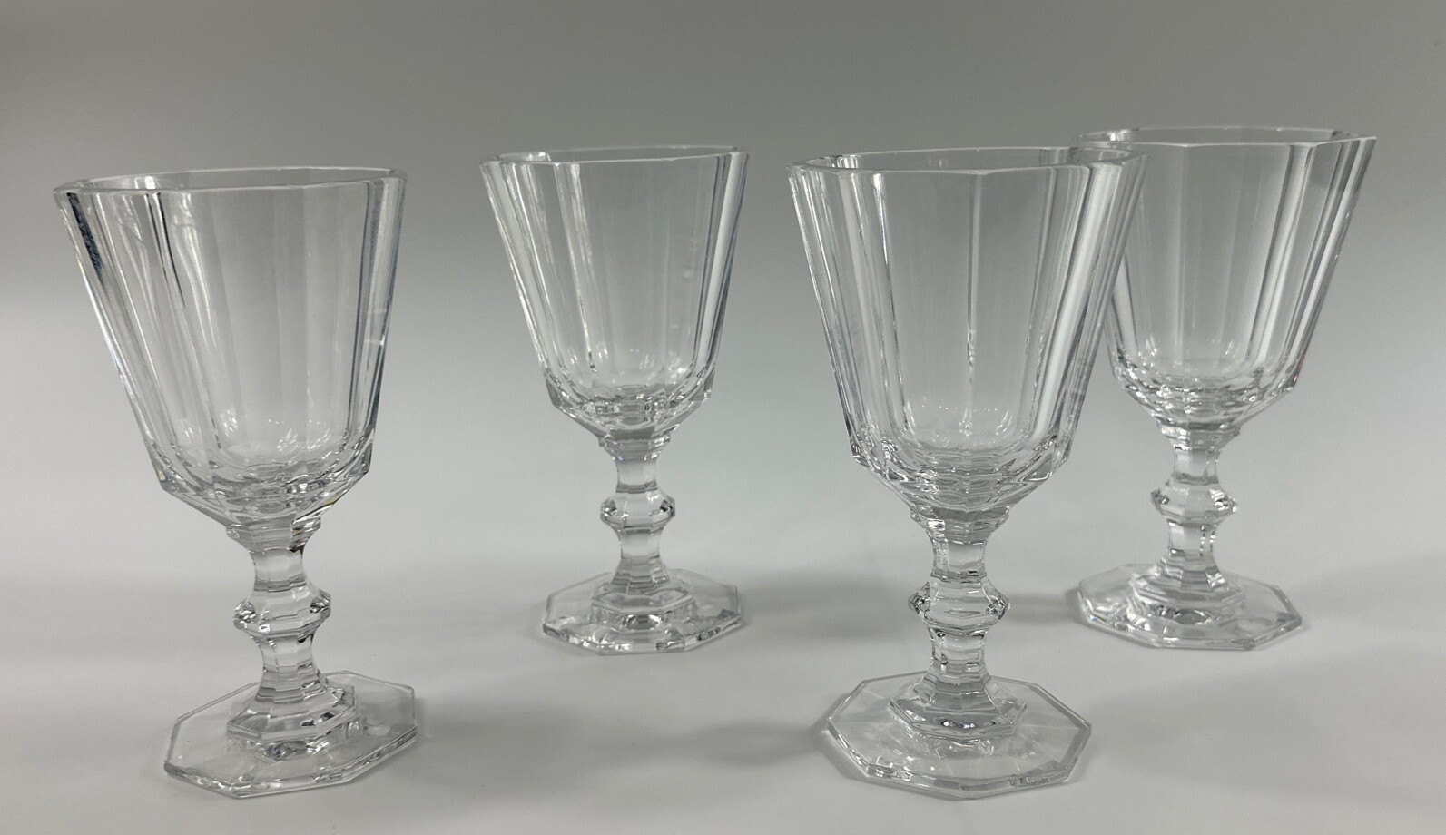Set Of 4 Villeroy & Boch Signed Royale Crystal Wine Glasses 6.5” Tall