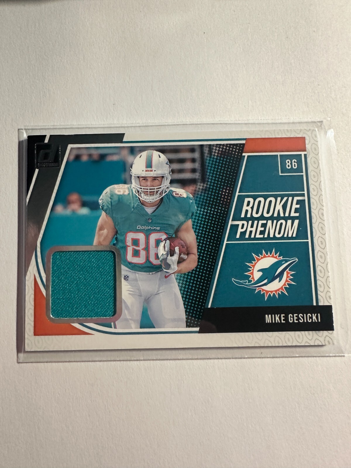 K117,683 - 2018 Donruss Rookie Phenom Jerseys #37 Mike Gesicki