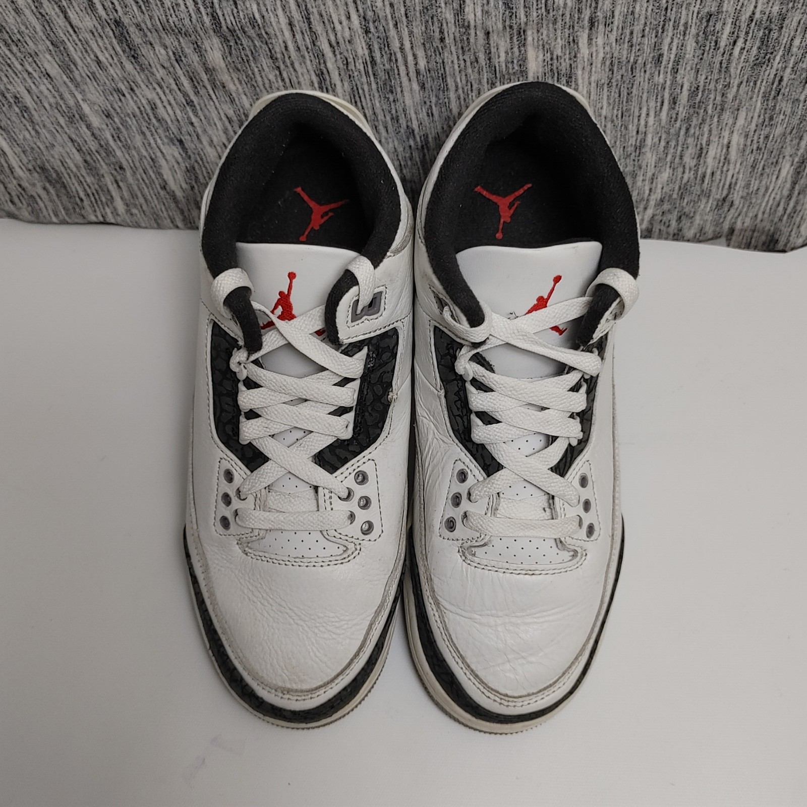 Nike Air Jordan 3 Retro Boys Size 7Y Basketball Shoes Sneakers White #DM0967-106 thumbnail 5
