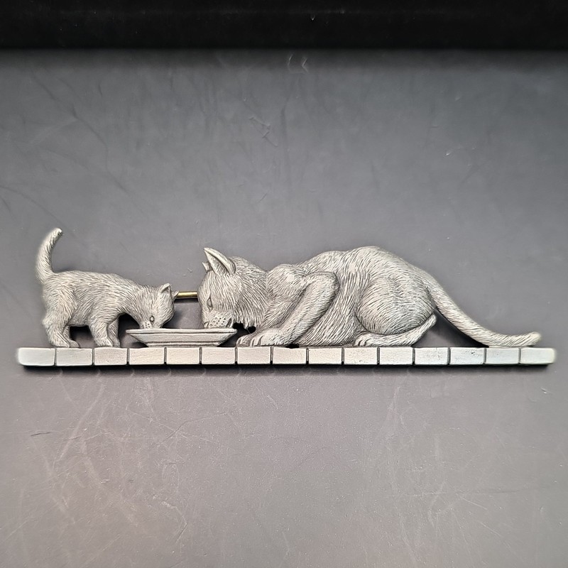 Vintage Cat & Kitten at Bowl Food Dish Bar Brooch Pin, Marked JJ, Metal